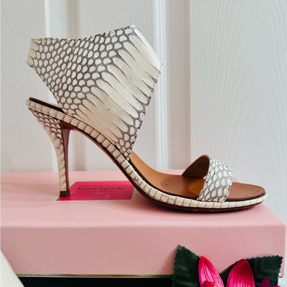 VINCE CAMUTO by Vero Cuoio "Pikora" Snakeskin Heels - Size 6.5 - Picture 5 of 10